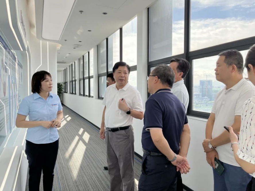 湖南省人大领导一行莅临深圳细胞谷调研考察